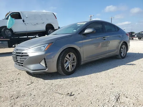 5NPD84LF2KH488374 2019 HYUNDAI ELANTRA - Image 1