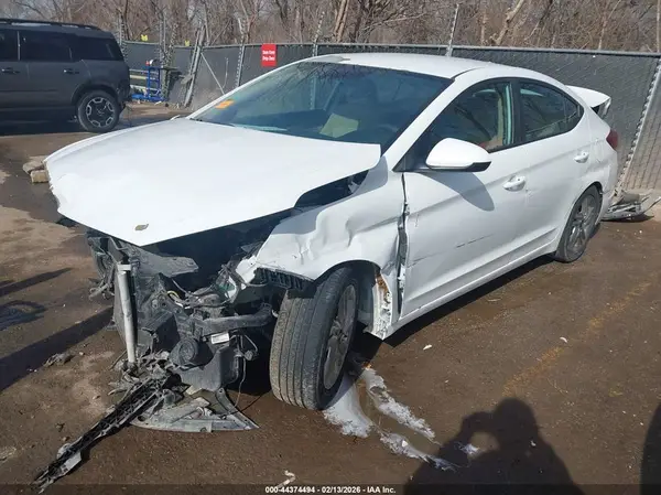5NPD84LF2LH510570 2020 HYUNDAI ELANTRA - Image 2