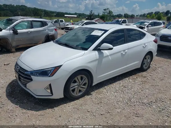 5NPD84LF2LH533105 2020 HYUNDAI ELANTRA - Image 2