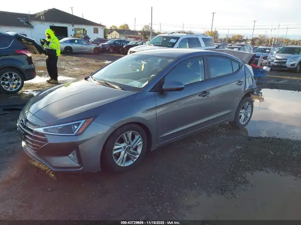 5NPD84LF2LH533928 2020 HYUNDAI ELANTRA - Image 2