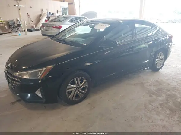 5NPD84LF2LH556870 2020 HYUNDAI ELANTRA - Image 2