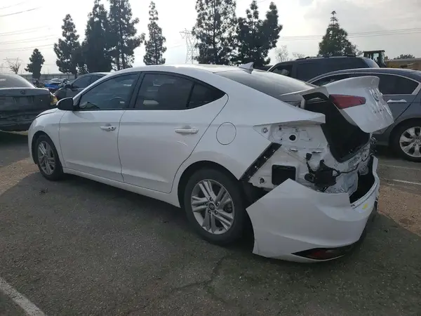 5NPD84LF2LH557095 2020 HYUNDAI ELANTRA - Image 2