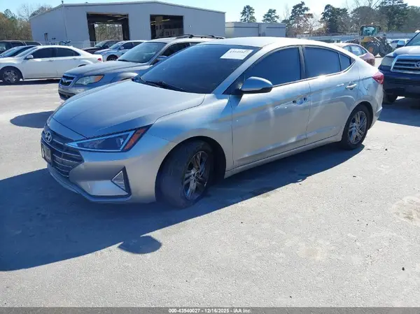 5NPD84LF2LH565374 2020 HYUNDAI ELANTRA - Image 2