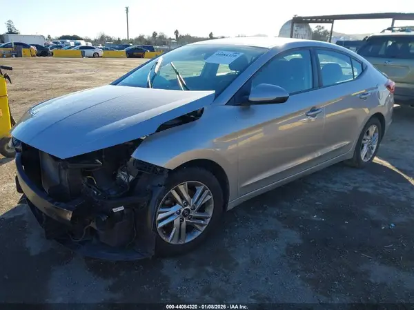 5NPD84LF2LH567643 2020 HYUNDAI ELANTRA - Image 2