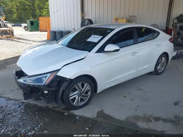 5NPD84LF2LH568002 2020 HYUNDAI ELANTRA - Image 2