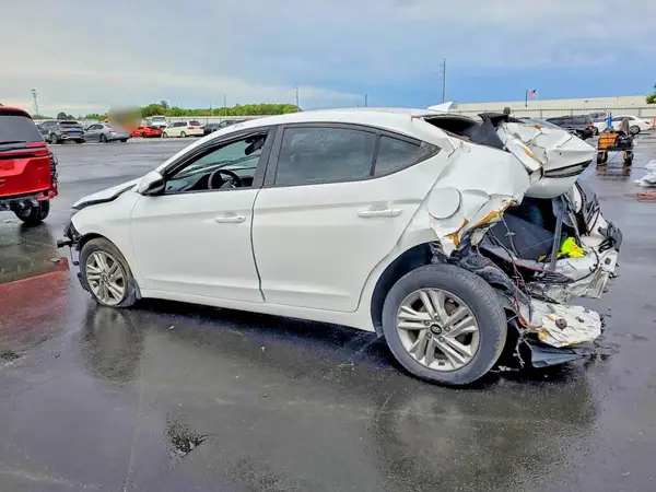 5NPD84LF2LH570719 2020 HYUNDAI ELANTRA - Image 2
