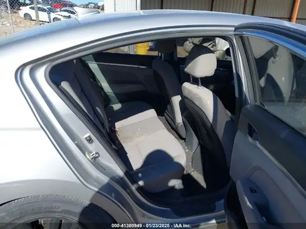 5NPD84LF2LH583163 2020 HYUNDAI ELANTRA - Image 8