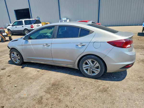 5NPD84LF2LH597726 2020 HYUNDAI ELANTRA - Image 2