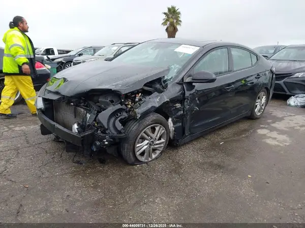 5NPD84LF2LH606196 2020 HYUNDAI ELANTRA - Image 2