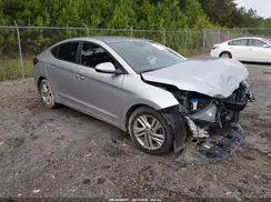 5NPD84LF2LH632281 2020 HYUNDAI ELANTRA