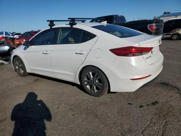 5NPD84LF3HH000249 2017 HYUNDAI ELANTRA - Image 2