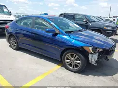 5NPD84LF3HH000526 2017 HYUNDAI ELANTRA