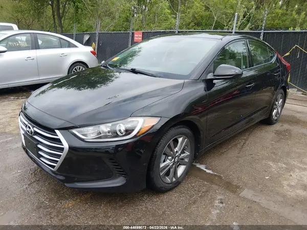 5NPD84LF3HH001742 2017 HYUNDAI ELANTRA - Image 2