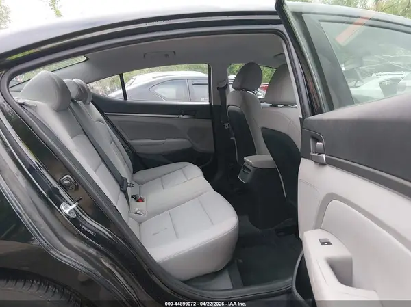 5NPD84LF3HH001742 2017 HYUNDAI ELANTRA - Image 8
