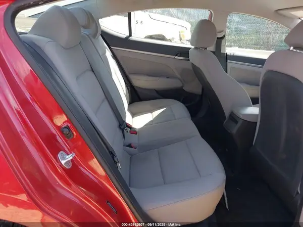 5NPD84LF3HH001904 2017 HYUNDAI ELANTRA - Image 8