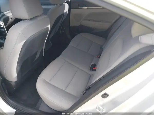 5NPD84LF3HH003443 2017 HYUNDAI ELANTRA - Image 8