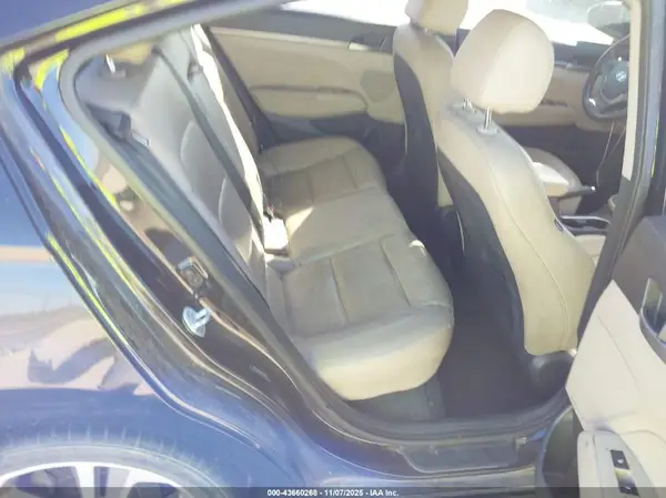 5NPD84LF3HH003541 2017 HYUNDAI ELANTRA - Image 8