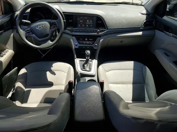 5NPD84LF3HH004639 2017 HYUNDAI ELANTRA - Image 8