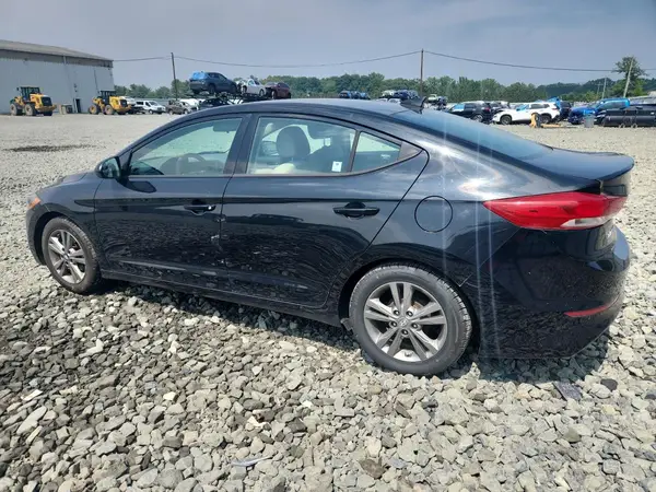 5NPD84LF3HH005807 2017 HYUNDAI ELANTRA - Image 2