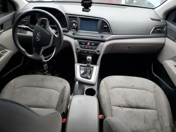 5NPD84LF3HH008173 2017 HYUNDAI ELANTRA - Image 8
