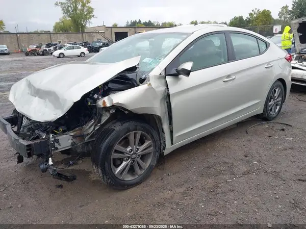 5NPD84LF3HH010697 2017 HYUNDAI ELANTRA - Image 2