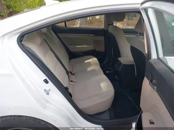5NPD84LF3HH011591 2017 HYUNDAI ELANTRA - Image 8
