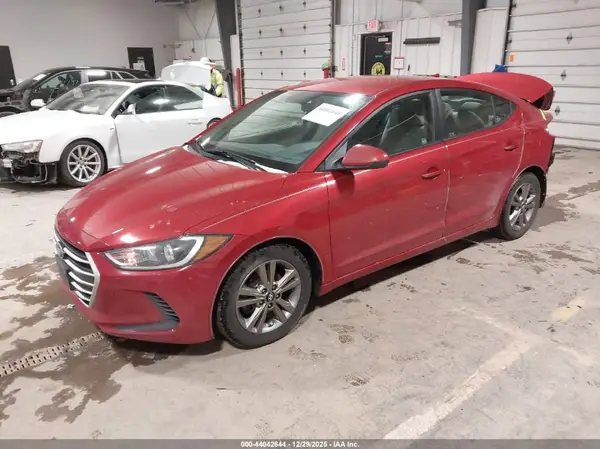 5NPD84LF3HH012191 2017 HYUNDAI ELANTRA - Image 2