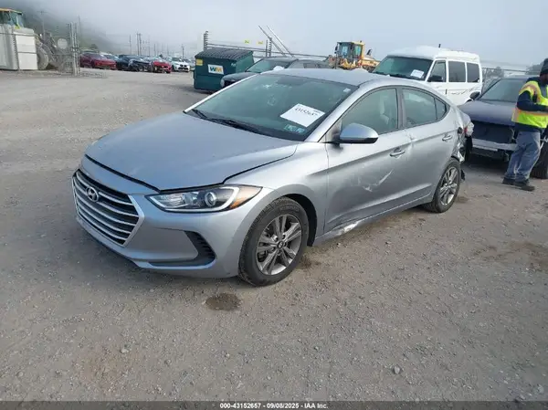 5NPD84LF3HH013048 2017 HYUNDAI ELANTRA - Image 2