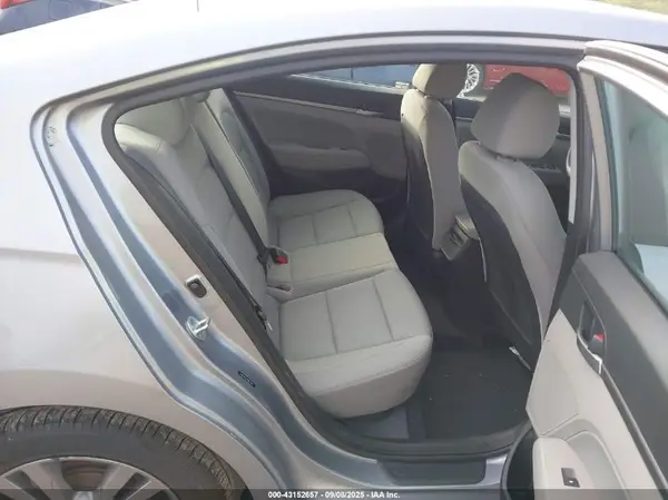 5NPD84LF3HH013048 2017 HYUNDAI ELANTRA - Image 8