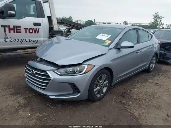 5NPD84LF3HH014278 2017 HYUNDAI ELANTRA - Image 2
