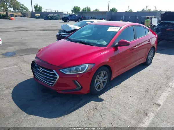 5NPD84LF3HH014975 2017 HYUNDAI ELANTRA - Image 2