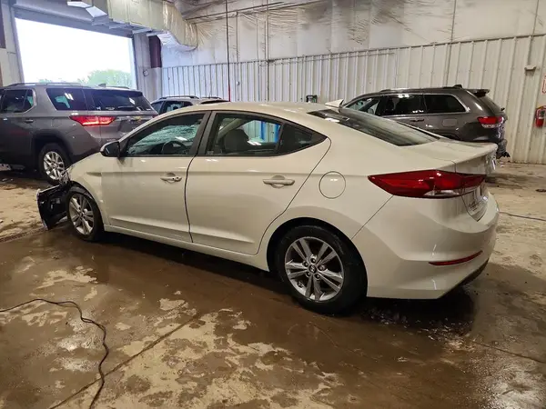 5NPD84LF3HH015656 2017 HYUNDAI ELANTRA - Image 2
