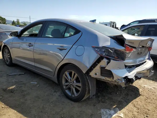 5NPD84LF3HH017942 2017 HYUNDAI ELANTRA - Image 2