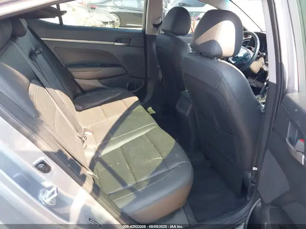 5NPD84LF3HH018847 2017 HYUNDAI ELANTRA - Image 8