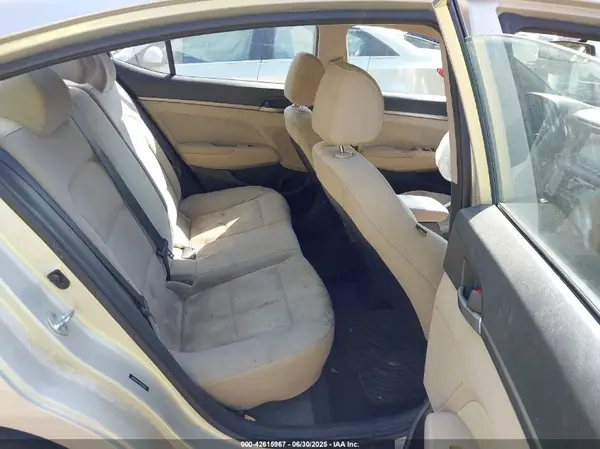 5NPD84LF3HH019142 2017 HYUNDAI ELANTRA - Image 8