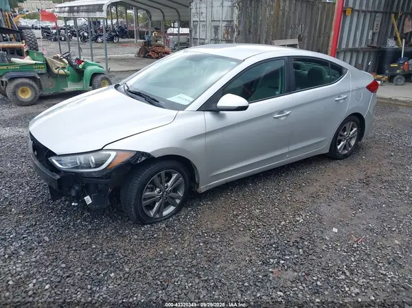 5NPD84LF3HH023465 2017 HYUNDAI ELANTRA - Image 2