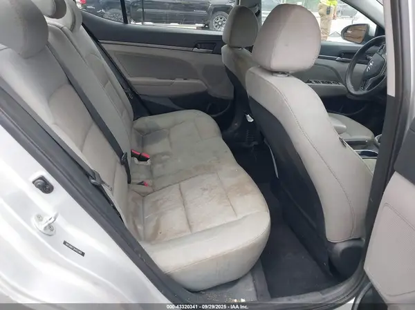 5NPD84LF3HH023465 2017 HYUNDAI ELANTRA - Image 8