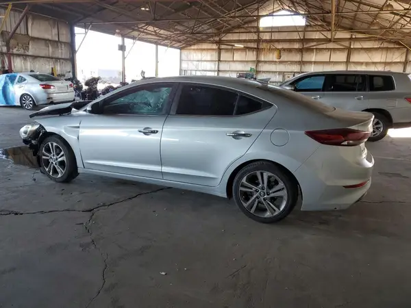 5NPD84LF3HH025295 2017 HYUNDAI ELANTRA - Image 2