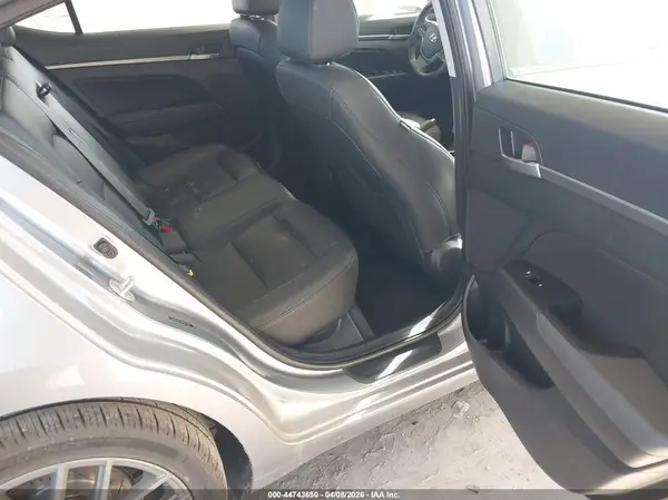 5NPD84LF3HH027404 2017 HYUNDAI ELANTRA - Image 8