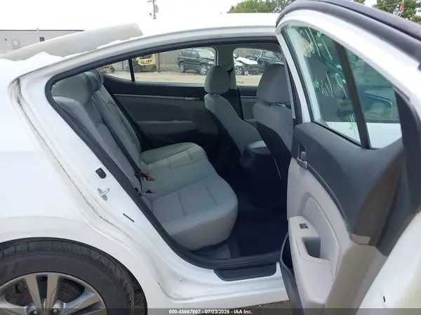 5NPD84LF3HH030173 2017 HYUNDAI ELANTRA - Image 8