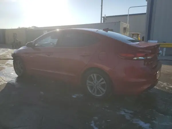 5NPD84LF3HH030500 2017 HYUNDAI ELANTRA - Image 2