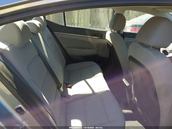 5NPD84LF3HH030786 2017 HYUNDAI ELANTRA - Image 8