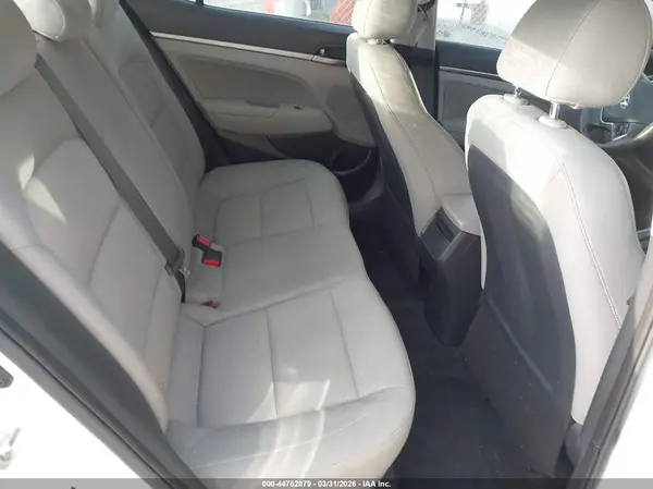 5NPD84LF3HH031663 2017 HYUNDAI ELANTRA - Image 8