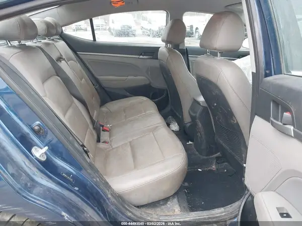 5NPD84LF3HH032036 2017 HYUNDAI ELANTRA - Image 8