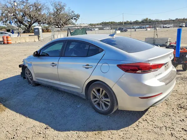 5NPD84LF3HH033381 2017 HYUNDAI ELANTRA - Image 2