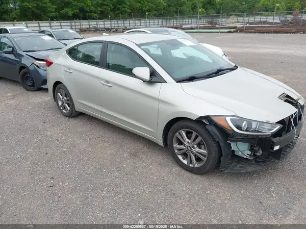 5NPD84LF3HH038046 2017 HYUNDAI ELANTRA - Image 1