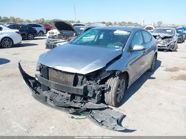 5NPD84LF3HH038824 2017 HYUNDAI ELANTRA - Image 2