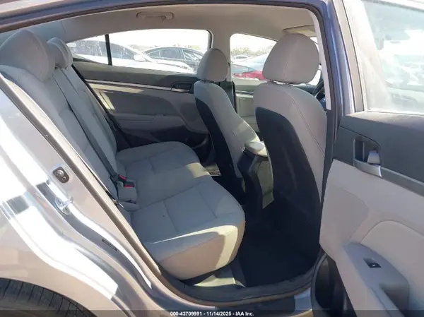 5NPD84LF3HH038824 2017 HYUNDAI ELANTRA - Image 8