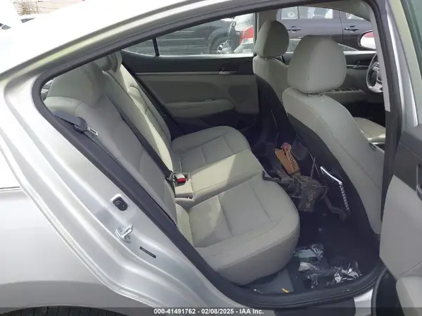 5NPD84LF3HH042274 2017 HYUNDAI ELANTRA - Image 8