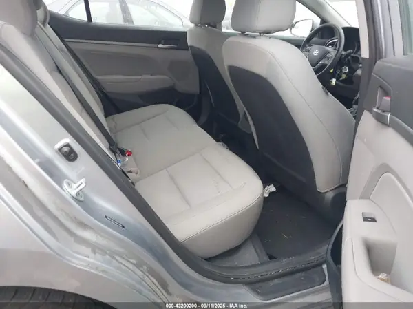 5NPD84LF3HH045000 2017 HYUNDAI ELANTRA - Image 8